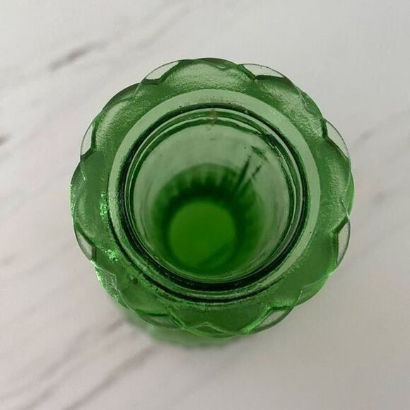 Vintage Green Glass Floral Vase Flared Bottom Home Decor MCM - Picture 6 of 9